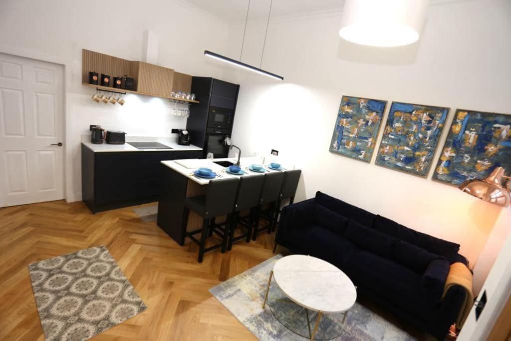 Appartement Cosy Apartment, Free Street Parking